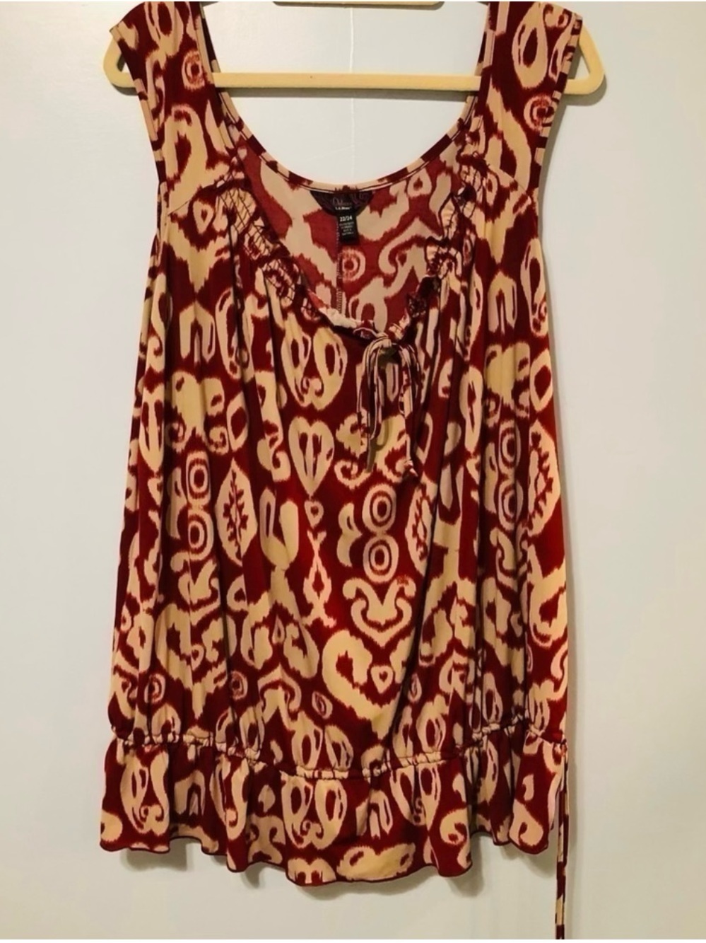 Deluxe L.A. Blues size  22/24 sleeveless top. Soft slinky material